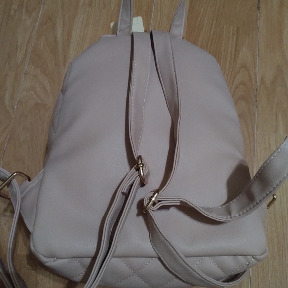 Small pink backpack - Picture 2 of 4